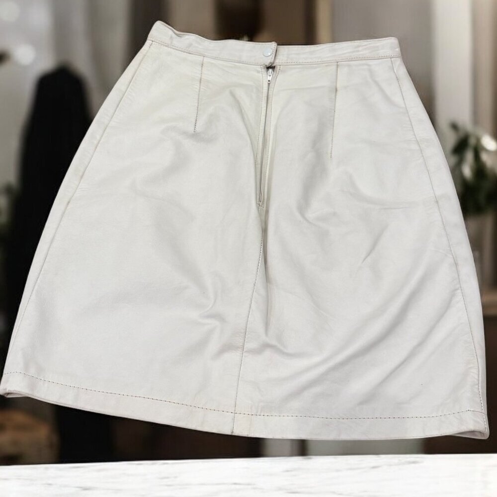 Vintage Wilson's Ivory Genuine Leather Mini Skirt Size 6 High Waist - Picture 8 of 10